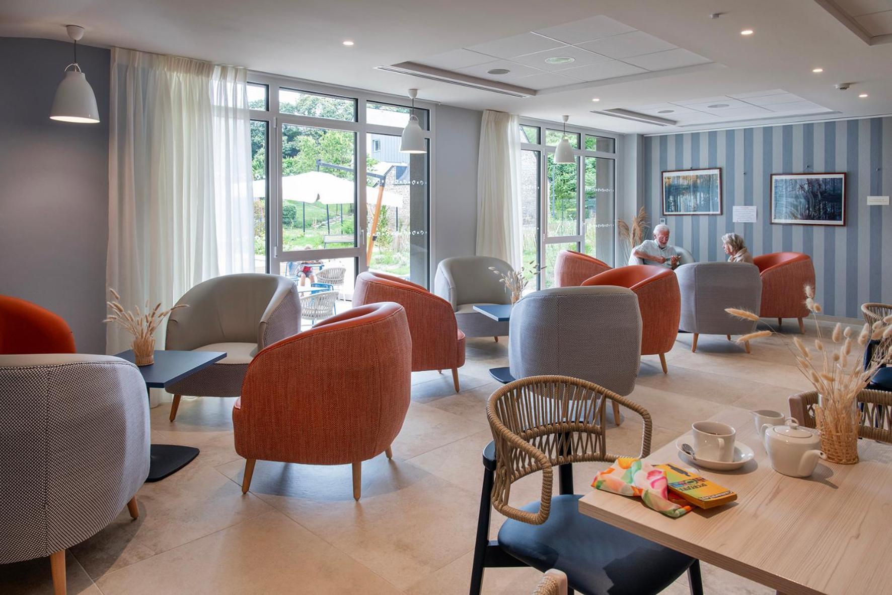 Residence Services Seniors - Domitys Les Jardins D'Ahna Dinan Exteriér fotografie